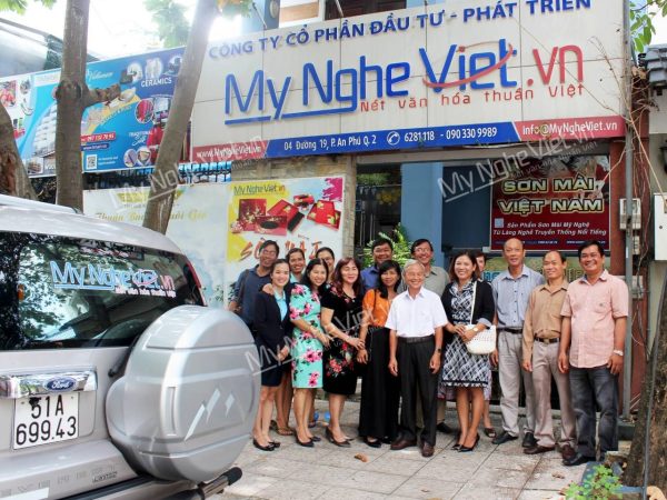 Cuộc họp thường niên của ban điều hành Hiệp hội sơn mài tại Mỹ Nghệ Việt