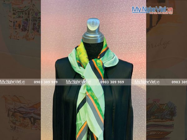 Khăn Choàng Cổ Lụa Họa Tiết MNV-KLPM111-1
