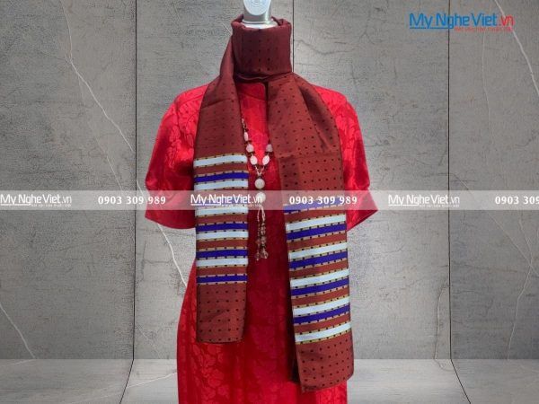 Khăn Choàng Cổ Lụa Nam Tằm Xe Màu Đỏ MNV-KLLS3817-1