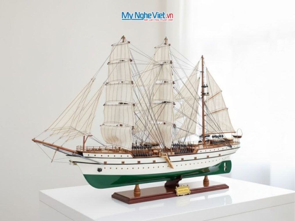 Mô hình tàu thuyền Hải Quân Gorch Fock 