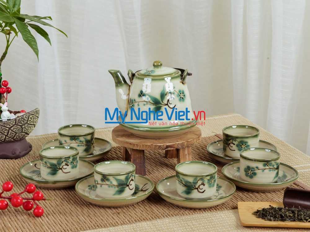 Bộ bình trà, ấm chén dáng chuông vẽ đào xanh 450ml