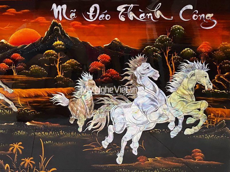 Tranh Sơn Mài Mã Đáo Thành Công Nền Ấm không khung - Ảnh 4