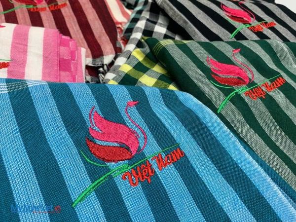 Khăn rằn Nam Bộ đủ màu