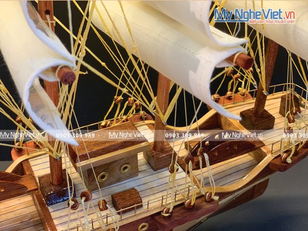 Mô hình thuyền France II