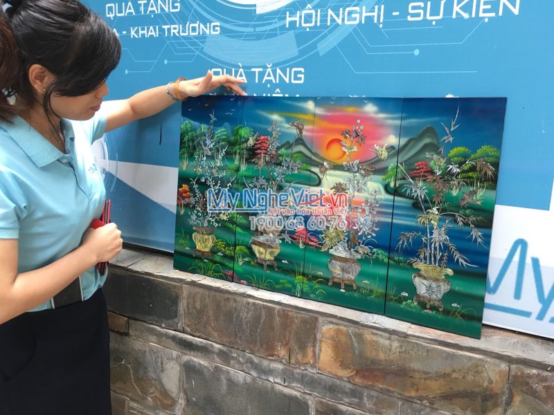 Bộ Tranh Sơn Mài Mai Lan Cúc Trúc Nền Xanh - Ảnh 2