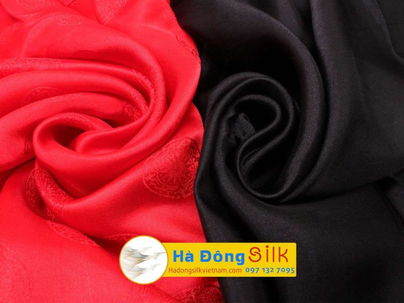 Bộ Áo Dài Cưới Lụa Hà Đông Đỏ ( Áo 3,7m + Quần 2,3m) MNV-LHD38