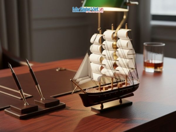 Mô hình thuyền buồm phong thủy France II gỗ cẩm lai