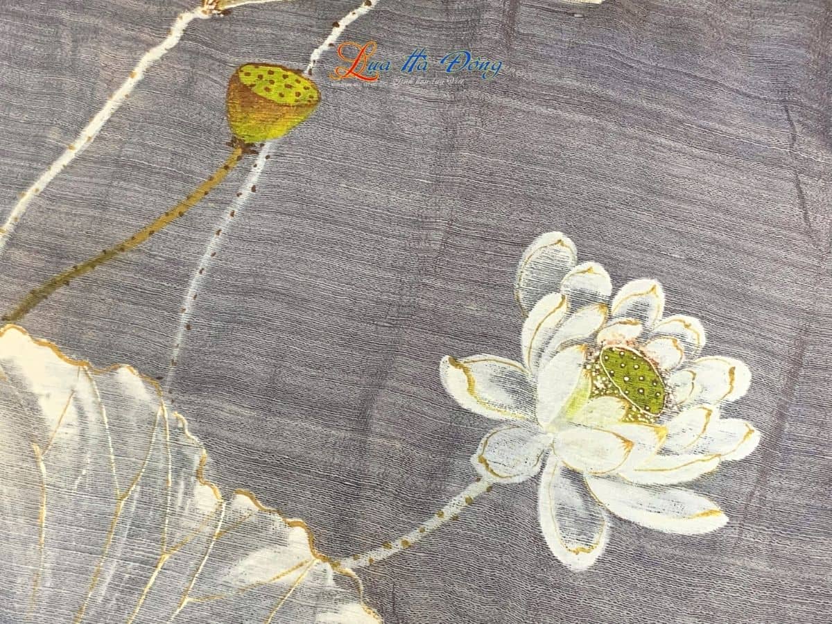 Khăn lụa Đũi xám vẽ sen 100% silk 80x180 tua rua KLTA80180/9 - Ảnh 4