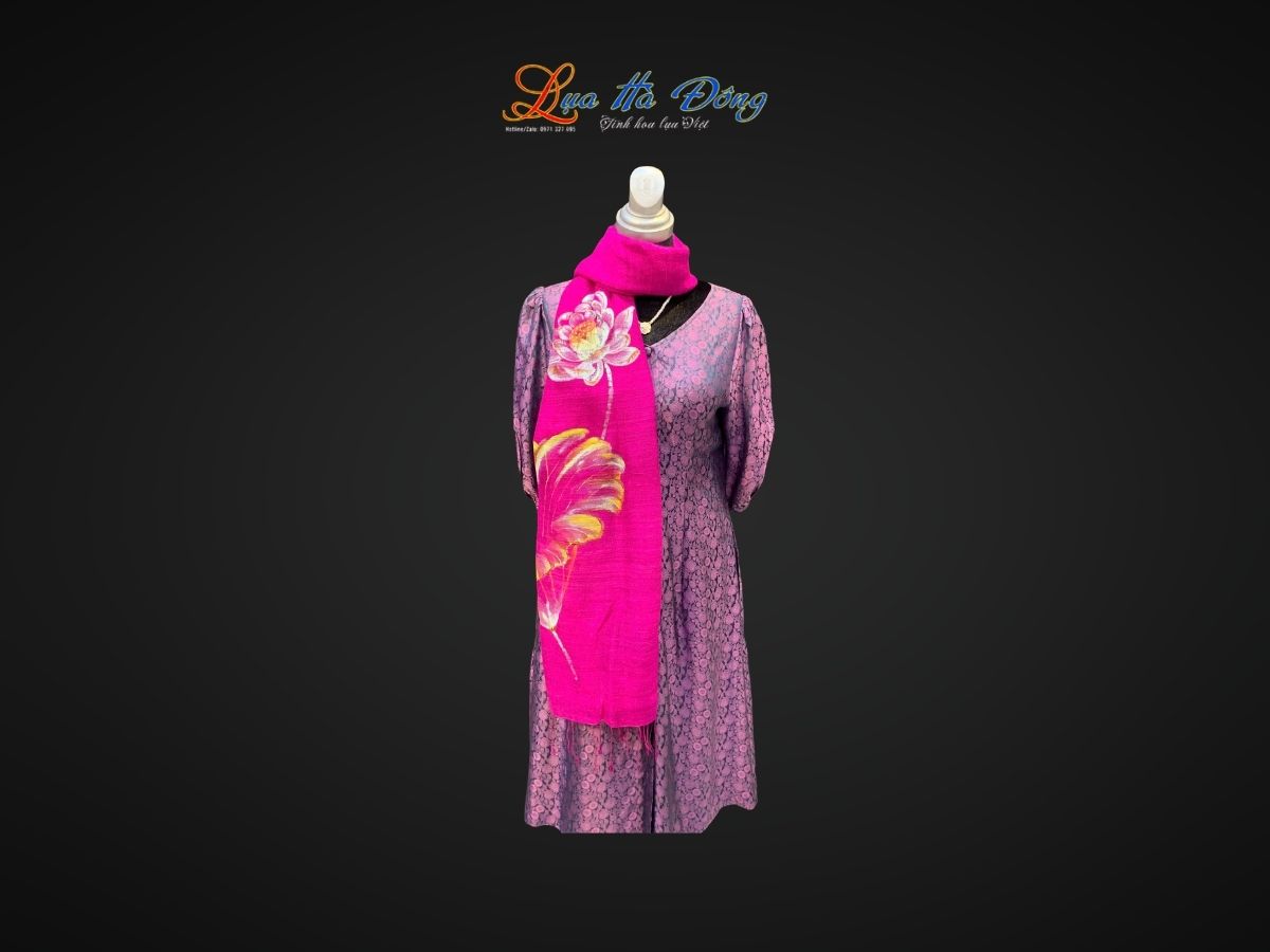 Khăn lụa Đũi tím hồng vẽ sen 100% silk 80x180 tua rua KLTA80180/6 - Ảnh 3