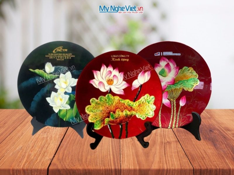 Tranh Đĩa Sơn Mài Khắc Thông Điệp