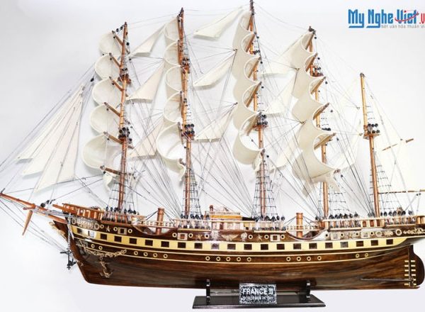 Mô hình  thuyền buồm phong thủy France II gỗ đen 1.2m (cả mũi 1m5) MNV-TB18/121