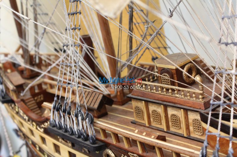 Mô hình thuyền buồm phong thủy France 2 gỗ đen (thân 2m) MNV-TB18-2m - Ảnh 3