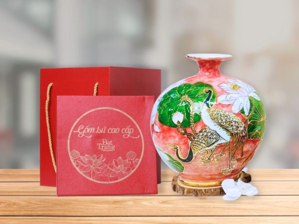 Lọ Thu Tài Men Vân Đá Đắp Nổi Hạc Sen Nền Đỏ