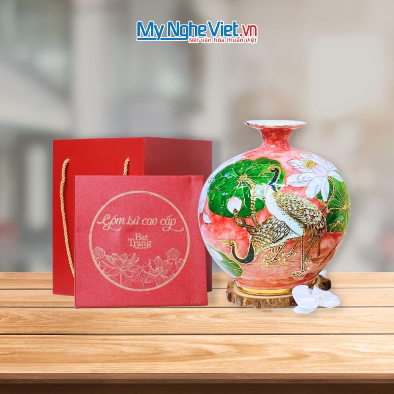 Lọ Thu Tài Men Vân Đá Đắp Nổi Hạc Sen Nền Đỏ