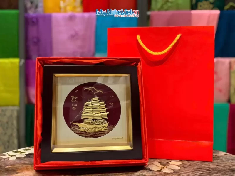 Tranh Dát Vàng Thuận Buồm – Món Quà Sang Trọng Và Ý Nghĩa - MNVHD04.4 - Ảnh 2