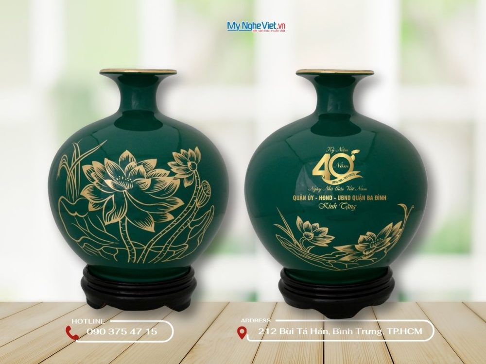 Lọ Thu Tài Men Xanh Hoa Sen In Logo Kỉ Niệm