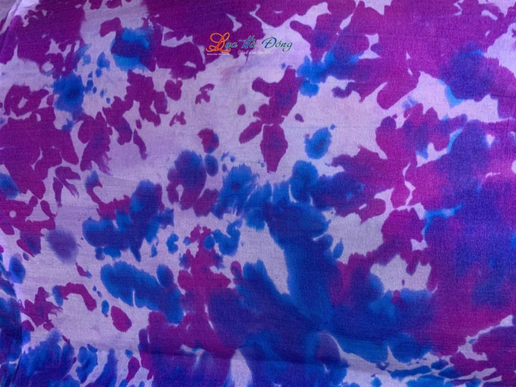 Khăn tằm loang 100% silk