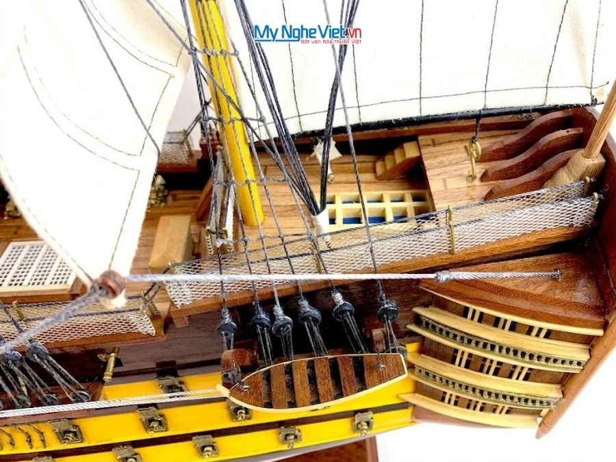 Mô hình tàu chiến Cổ HMS Victory