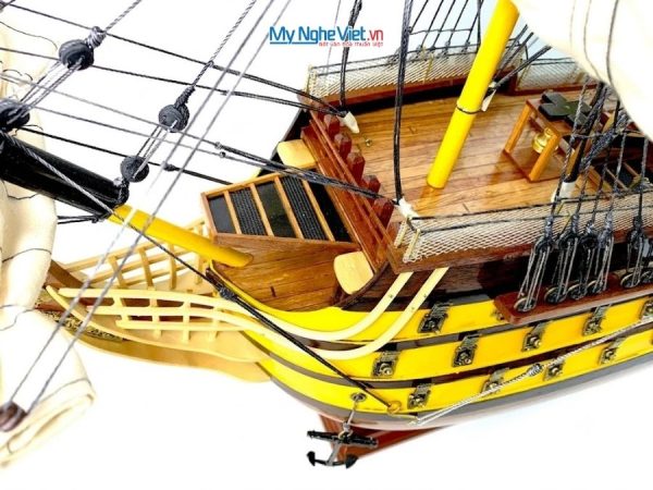 Mô hình tàu chiến Cổ HMS Victory