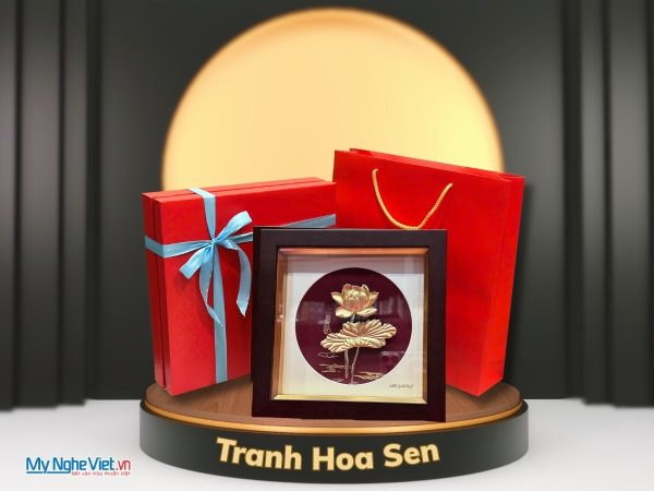 Tranh Đồng Hoa Sen Mạ Vàng 24K Nền Đỏ