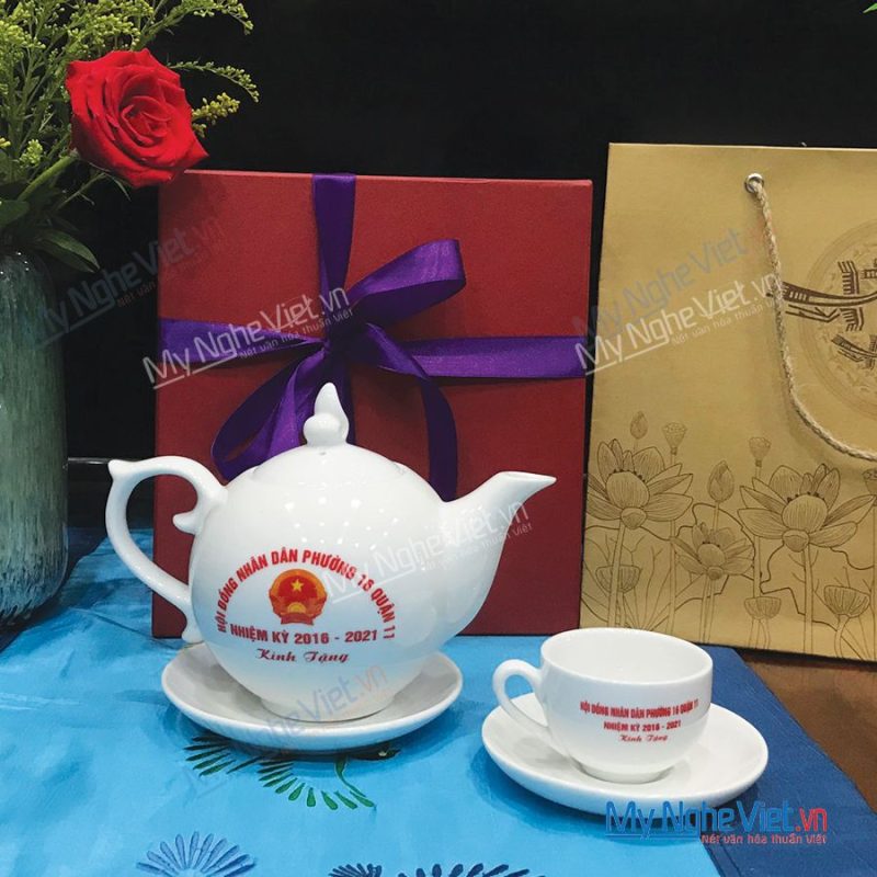 Quà tặng đại hội cơ quan Bộ bình trà in logo - Ảnh 2