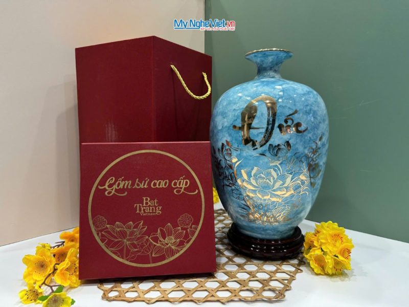 Bình thu tài hút lộc dáng cao vân đá xanh chữ Đức