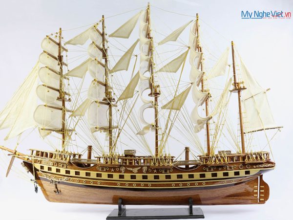 Mô hình thuyền buồm phong thủy France II gỗ đỏ