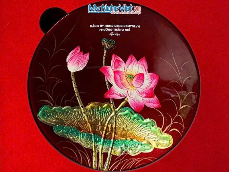 Tranh Đĩa Sơn Mài Hoa Sen Nền Đỏ Cao Cấp - Ảnh 2