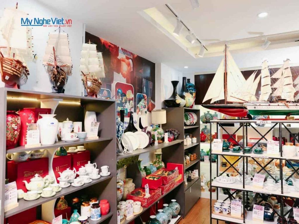 Showroom Quà Tặng Gốm Mỹ Nghệ Việt
