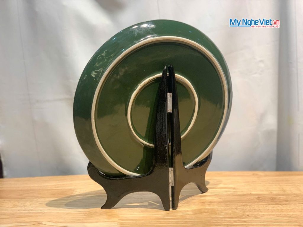 Tranh đĩa gốm Bát Tràng hoa sen xanh đắp nổi