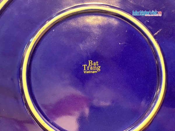 Tranh Đĩa Gốm Bát Tràng Thuận Buồm Xanh Coban Đắp Nổi