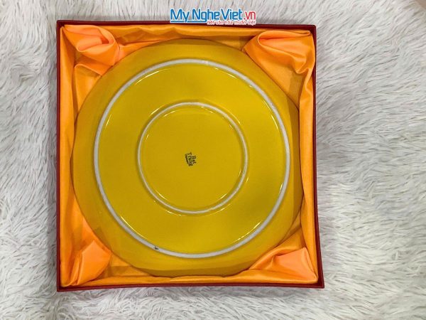 Tranh Đĩa Gốm Bát Tràng Thuận Buồm Vàng Đắp Nổi