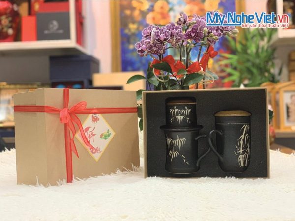 Combo Ly Lọc Trà Và Phin Cafe Vẽ Lá Trúc Nâu Cao Cấp