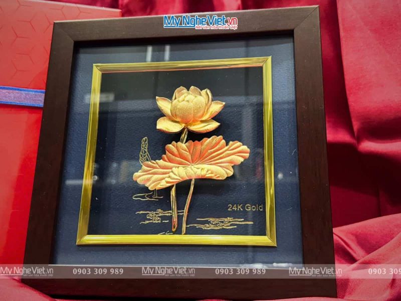 Tranh Sen Dát Vàng 24K – Quà Tặng Ý Nghĩa Và Sang Trọng - Ảnh 4