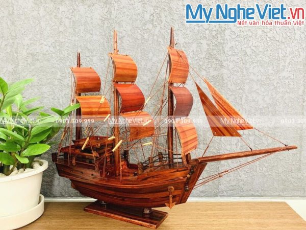 Mô Hình Tàu Thuyền Thái Lan gỗ tràm (Thân 40cm)