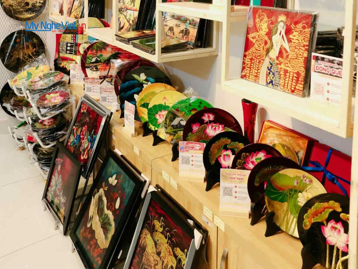 Tranh sơn mài hoa sen cao cấp