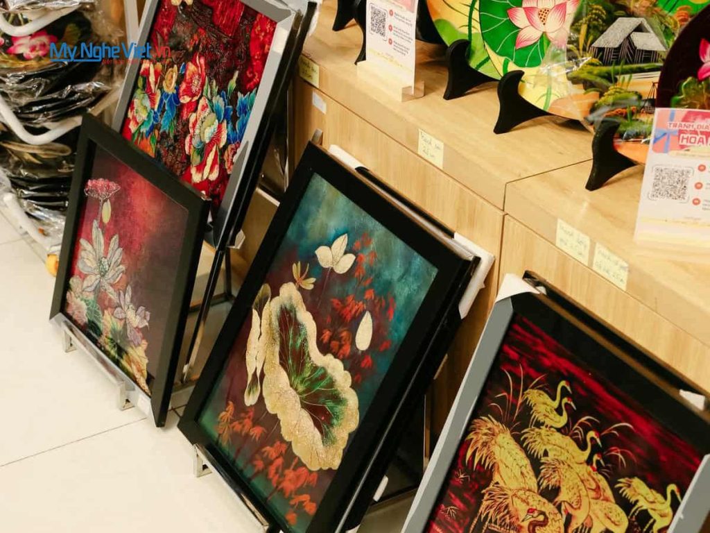 Tranh sơn mài hoa sen cao cấp
