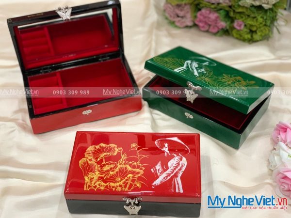 Hộp trang sức cô gái Việt Nam