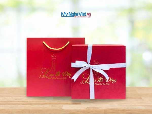 Hộp quà tặng khăn lụa
