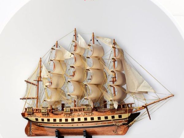 France II Ship Model with Red Gift Box SGTB026