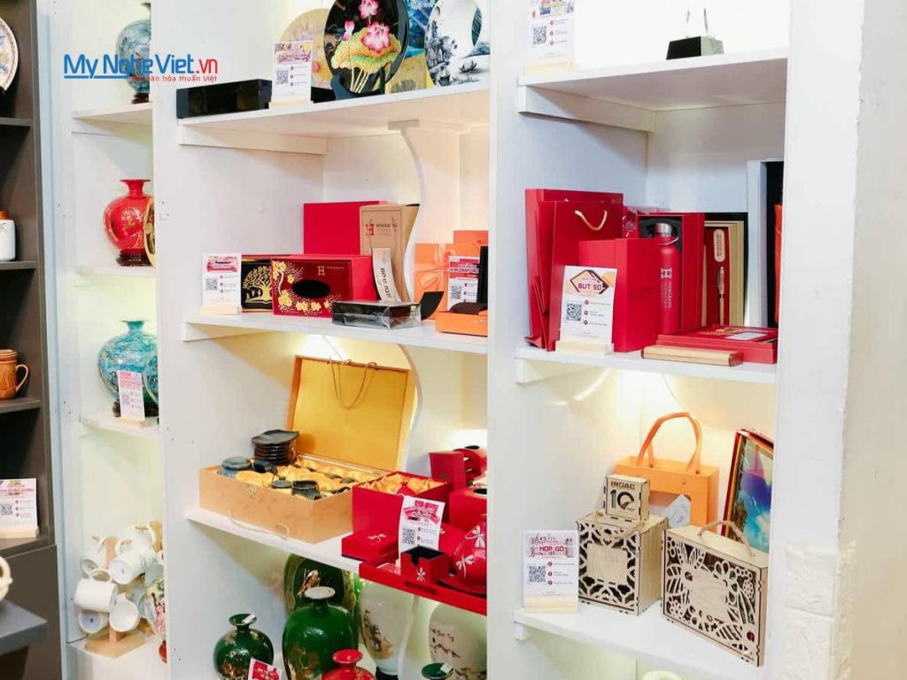 Showroom Quà Tặng Mỹ Nghệ Việt
