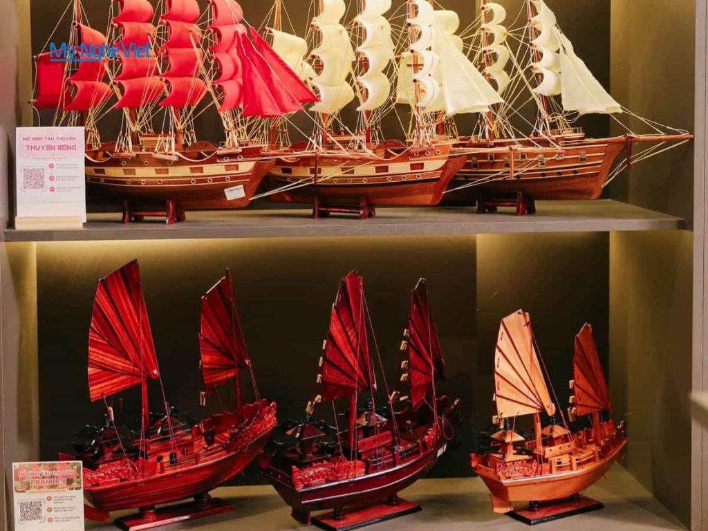 Showroom mô hình tàu thuyền