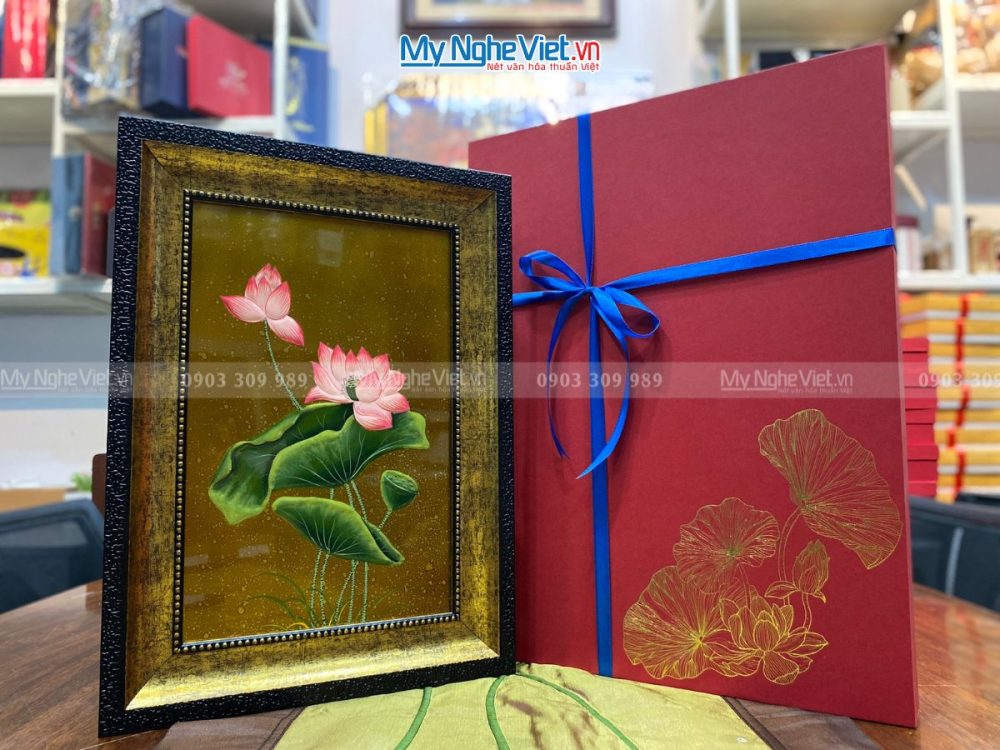 Tranh Sơn Mài Hoa Sen Cao Cấp - Quà Tặng Doanh Nghiệp Đậm Bản Sắc Việt