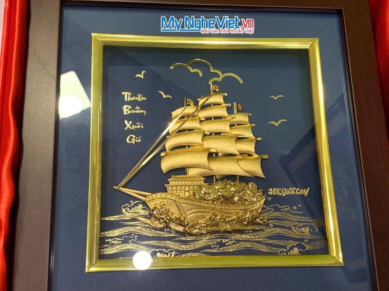 Tranh thuyền buồm dát vàng nền xanh