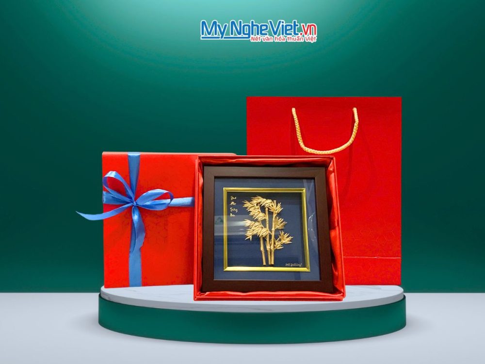 Tranh Đồng Tre trúc dát vàng nền xanh