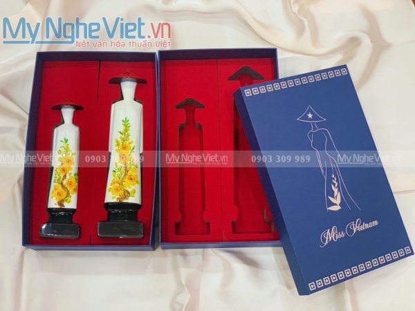 hop-co-gai-ao-dai