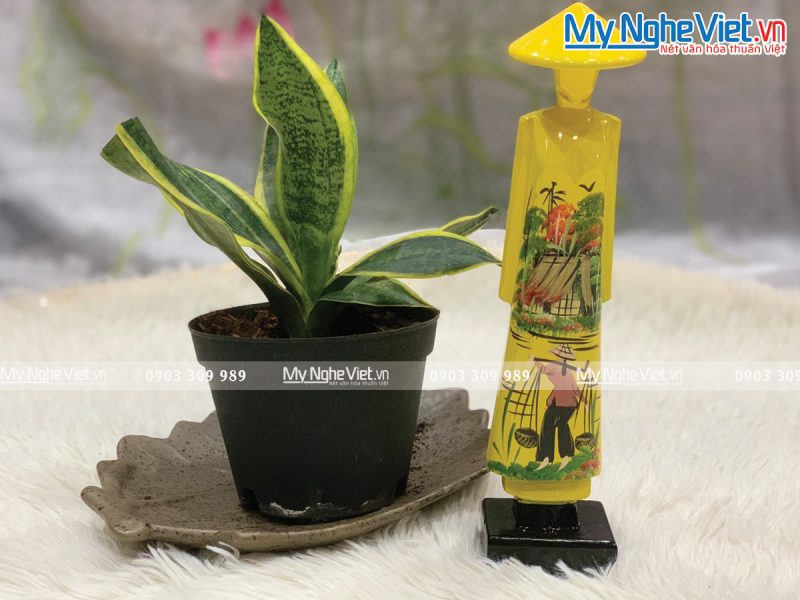 Tượng Cô Gái Áo Dài Việt Nam Sơn Mài Đồng Quê Cao 25cm - Ảnh 3