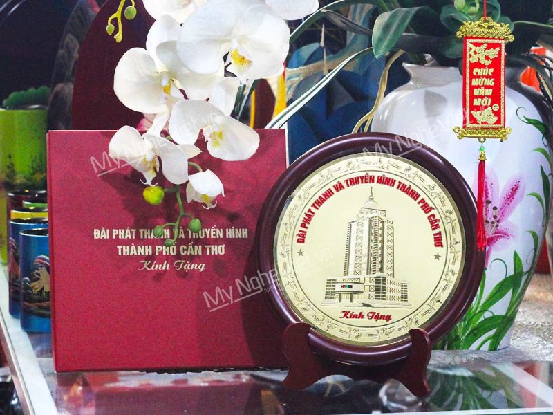 Tranh đĩa đồng kỷ niệm đài truyền hình Cần Thơ - Quà tặng thương hiệu - Ảnh 5