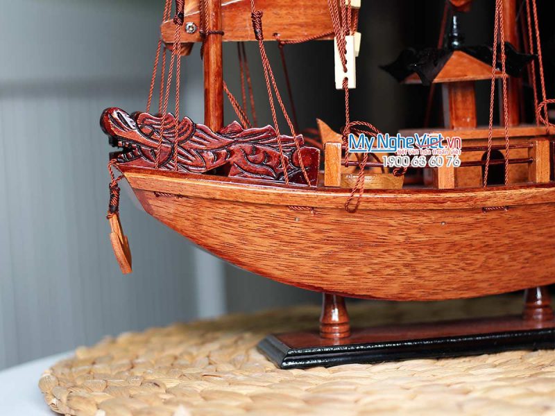 Mô hình thuyền gỗ Việt Nam-Thuyền Rồng gỗ hương thân 40cm - Ảnh 6