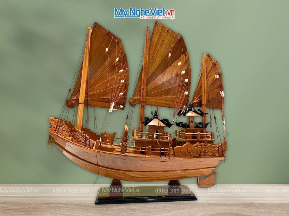 Mô hình thuyền gỗ Việt Nam - Thuyền Rồng gỗ hương thân 60cm